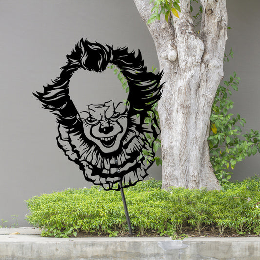 Pennywise Metal Yard Sign – Creepy Clown Halloween Outdoor Decor for Horror Lovers