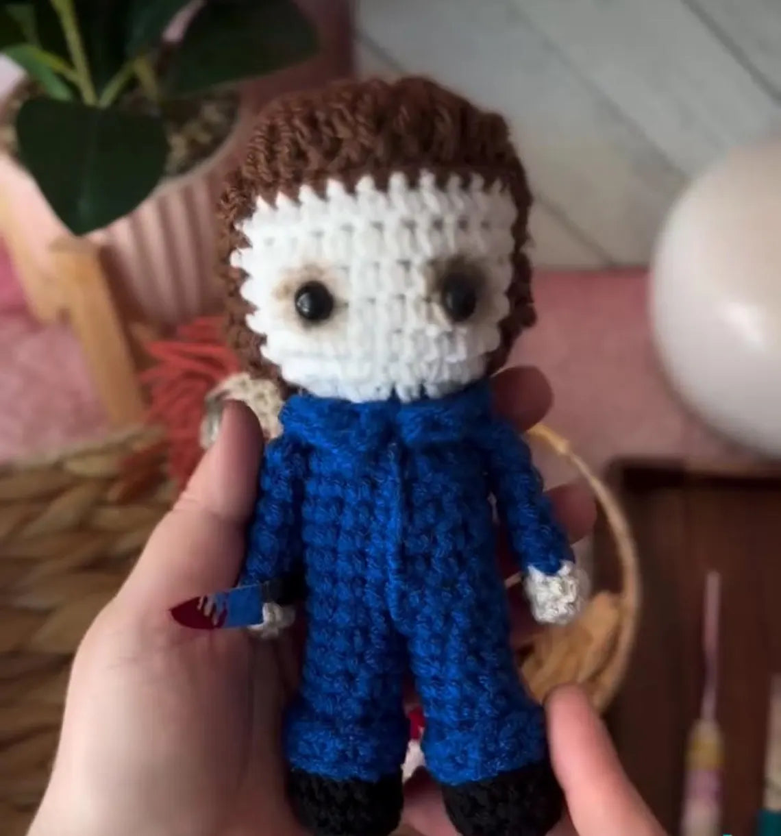 🎃 Horror Plush Collectibles – Handmade Crochet Halloween Slasher Dolls 🧶🔪, Horror Doll Plush – Cute & Creepy Handmade Crochet Gifts