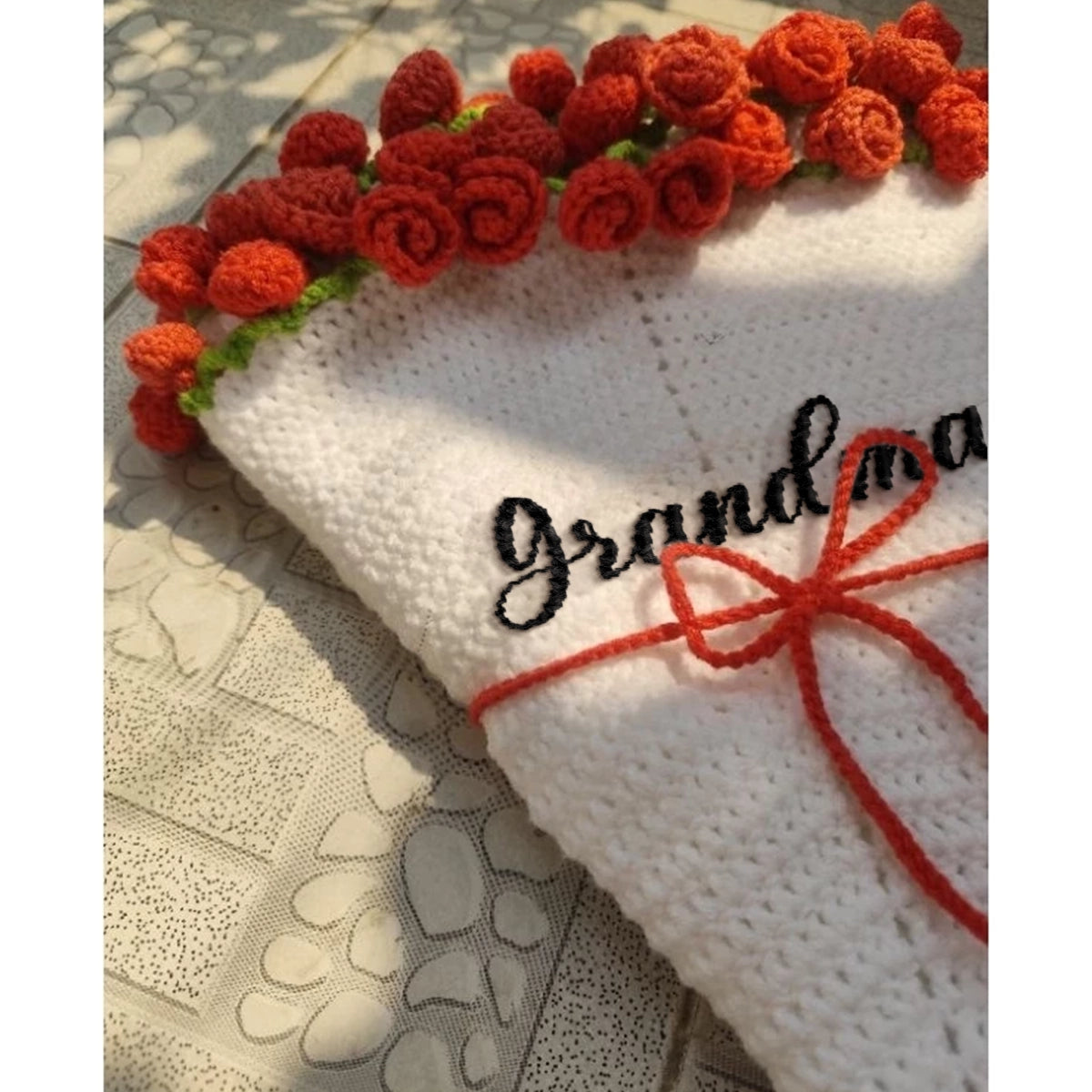 Personalized Crochet Flower Bouquet Blanket,Crocheted 3D Red Rose Bouquet,Granny Square Afghan, Knitted Sofa Blanket, Mother's Day Gift